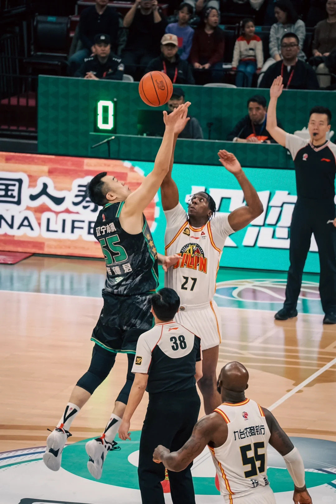 湖北男篮不敌吉林队,无缘胜利 湖北男篮不敌吉林队,无缘胜利